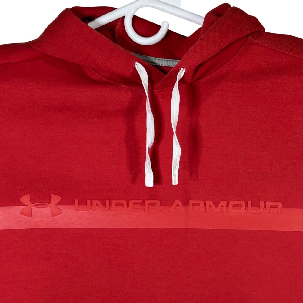 Under Armour Fitted Red Pulloverβ Hoodie Men's Medium Athletic Gym Active EUC